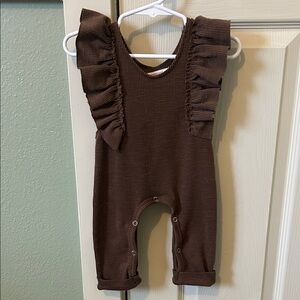 Ribbed brown romper